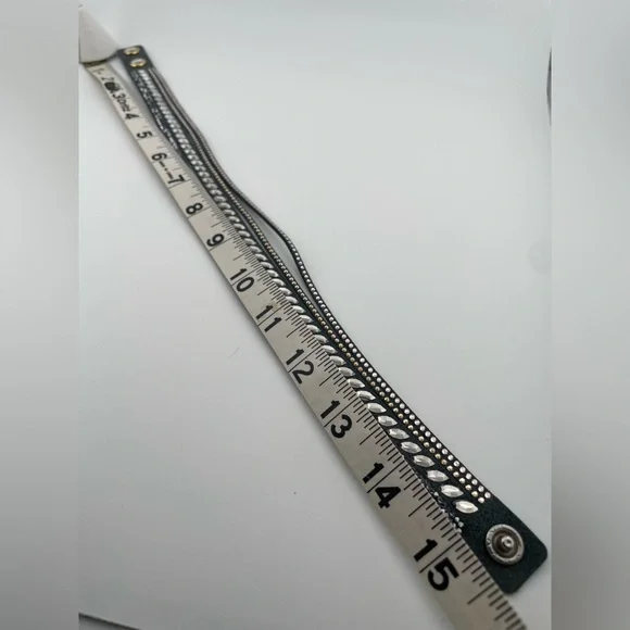 Swarovski Crystal Multi-Strand Wrap Bracelet Black (Swan Logo Snap) - Picture 10 of 11